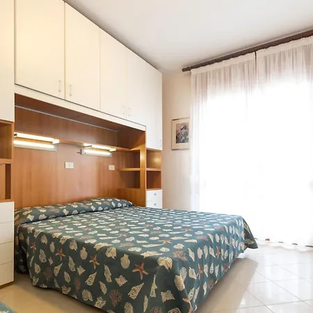 Comfy Flat By The *