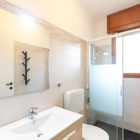 Comfy Flat By The *